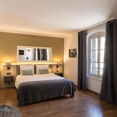 L'Hotel By Hostellerie Du Chateau Rolle Exterior photo